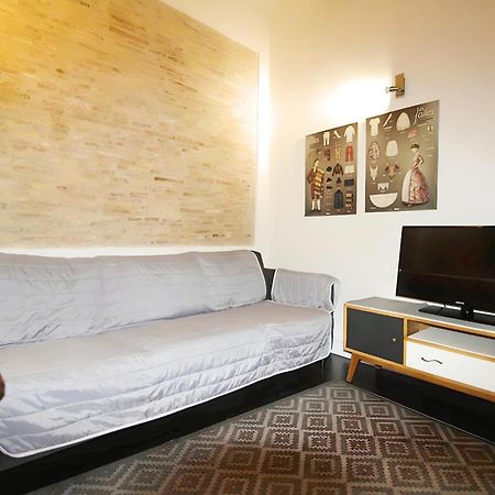 Apartamento Reformado Cerca De La Plaza Redonda Valencia Exteriör bild