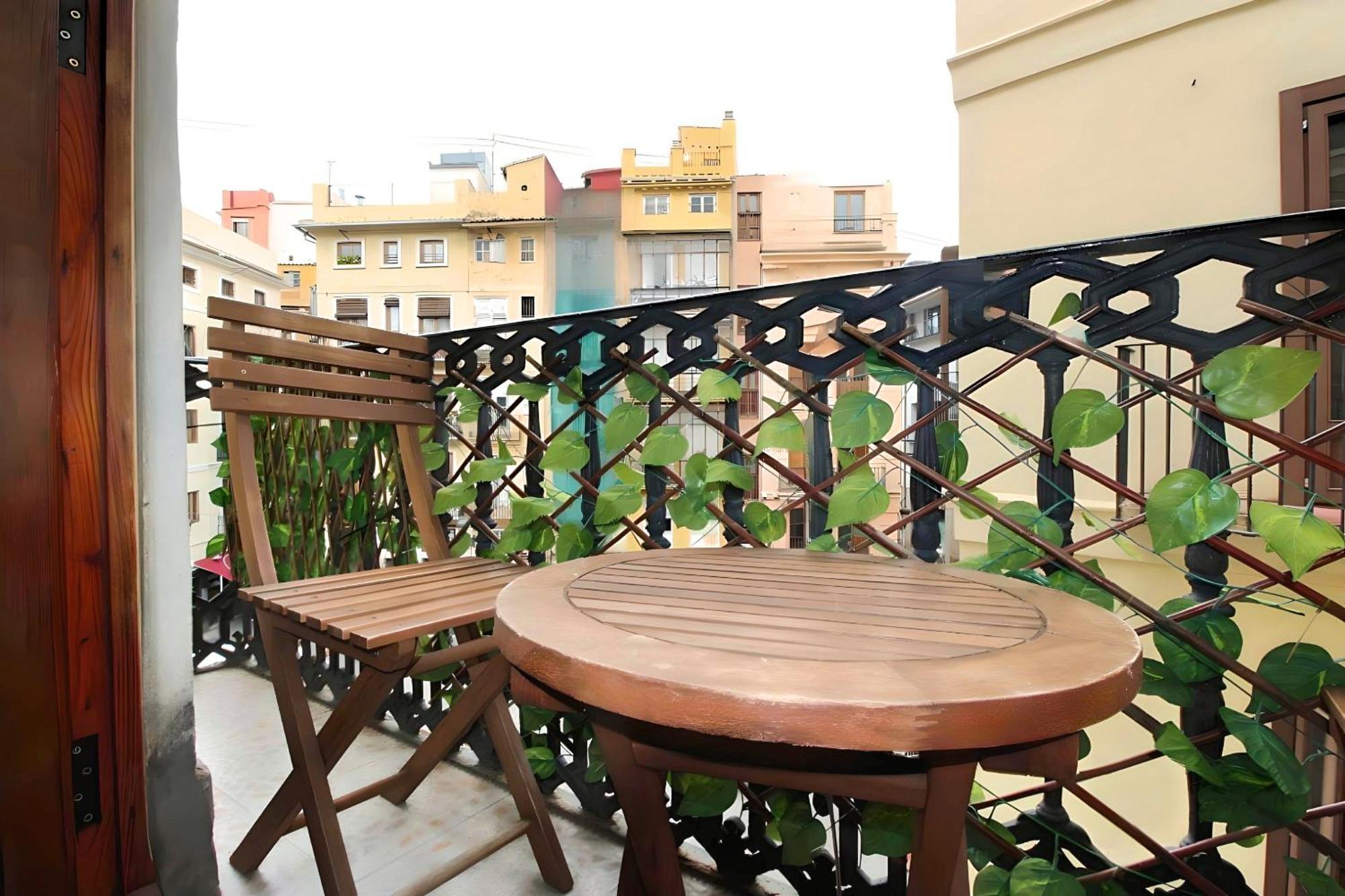 Apartamento Reformado Cerca De La Plaza Redonda Valencia Exteriör bild